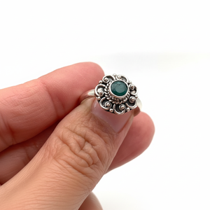 Estilo bohemio 925 plata esterlina Esmeralda anillo de piedras preciosas joyería hecha a mano anillo de plata joyería para mujer regalo de boda para ella - Product Image 1