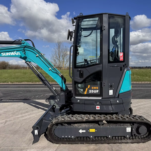 Miniexcavadora Sunward SWE25UF en Buen Estado de Funcionamiento con Motor y Componentes de Bomba Originales en Venta - Product Image 2