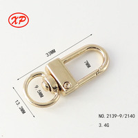 Vente en gros de mini-mousquetons pivotants en alliage de zinc, accessoires de bricolage pour porte-clés, accessoires de sac multifonctionnels, imperméables et écologiques