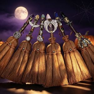 Scopa da Strega Artigianale in Cristallo Naturale, Mini Scopa per Altare, Decorazione di Halloween, Scopa Magica in Cristallo per Rituali Wicca - Product Image 1