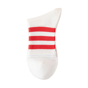 Chaussettes d'équipage de base blanches unies Chaussettes d'école en coton pour enfants Chaussettes à bandes pour garçons et filles - Product Image 4