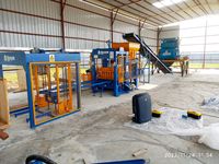 Machine automatique de fabrication de briques thermiques en polystyrène expansé (EPS) QT4-15 pour la production de blocs d'isolation thermique