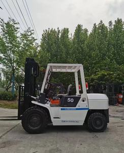 Chariot élévateur diesel TCM 5T d'occasion à bas prix, capacité 5T, transmission intégrale, utilisation extérieure - Product Image 5