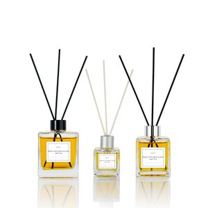 Bouteille en <span class=keywords><strong>verre</strong></span> carrée transparente de haute qualité 50ml 100ml 150ml 200ml vide pour huiles essentielles d'aromathérapie et diffuseurs à bâtonnets pour la maison - Product Image 2
