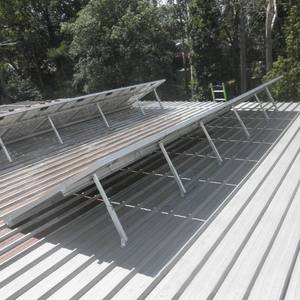 Sistema de Montaje de Paneles Solares Ajustable de Alta Calidad para Techos Planos, Soporte Flotante, Resistente al Viento (60m/s) y Nieve (3KN/m), Tamaño Personalizado - Product Image 1