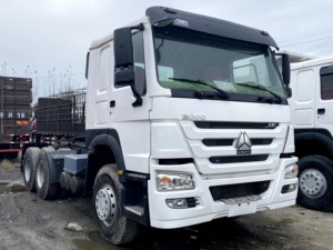 Çin Kamyonu Sinotruk Howo 6*4 371hp 375hp 420hp 40t 60t Euro 3 İkinci El Kamyon Çekici Afrika'da Sıcak Fırsat - Product Image 3