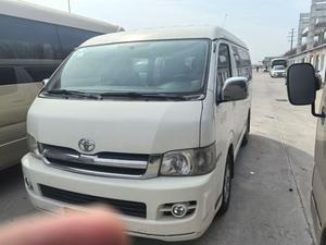 Minibús Diésel Euro 3 de 15 Plazas, Manual, de Segunda Mano, Hiace de <span class=keywords><strong>Techo</strong></span> <span class=keywords><strong>Alto</strong></span>, Autobús Usado del 2015 - Product Image 3