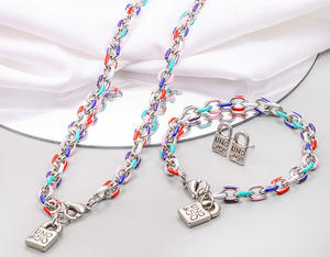 Solicita Catálogo <span class=keywords><strong>UNO</strong></span> Juego <span class=keywords><strong>de</strong></span> Joyería <span class=keywords><strong>de</strong></span> Collar y Pulsera con Cadena <span class=keywords><strong>de</strong></span> Eslabones Coloridos y Candado <span class=keywords><strong>de</strong></span> Corazón <span class=keywords><strong>de</strong></span> <span class=keywords><strong>50</strong></span> Piezas Precio <span class=keywords><strong>de</strong></span> Fábrica al Por Mayor - Product Image 3