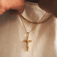 Pendentif Croix Personnalisé OEM ODM Collier en Acier Inoxydable Plaqué Or Bijoux Religieux pour Hommes Faible MOQ Fabricant Grossiste