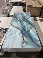 Panneau mural en PVC 100% imperméable, feuille de marbre à revêtement UV haute brillance pour utilisation dans la salle de bain