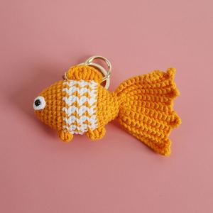 Porte-clés Poisson Orné Tricoté à la Main, Design Créatif Poisson-Pieuvre au Crochet, Pendentif Poisson Tissé pour Clés de Voiture et Accessoires de Sac - Product Image 6
