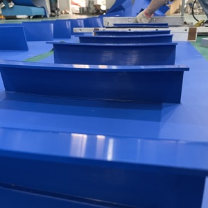 Courroies de conveyeur plates bleues de PVC avec les crampons de rotation et la paroi latérale pour des haricots - Product Image 5