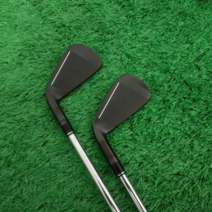 Juego <span class=keywords><strong>de</strong></span> hierros <span class=keywords><strong>de</strong></span> golf Predator OEM ODM para diestros, <span class=keywords><strong>de</strong></span> acero inoxidable negro, <span class=keywords><strong>de</strong></span> dos piezas, con cabezales <span class=keywords><strong>de</strong></span> hierro <span class=keywords><strong>de</strong></span> goma. - Product Image 5