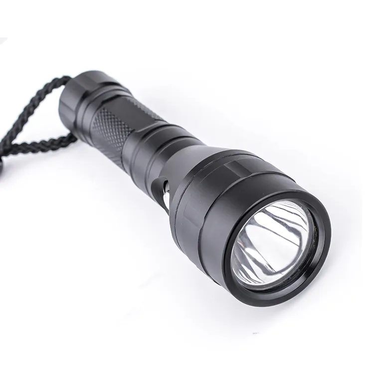 1000 Lumen Rechargeable Diving Flashlight  6 Modes Underwater Waterproof LED Flashlight with Battery and Charger for Diving