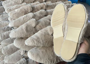 Custom Winter Warme Pluizige Faux Nertsen Bont Muiltjes Harige Platte Hak Vrouwelijke Dia 'S Slippers Voor Dames - Product Image 3