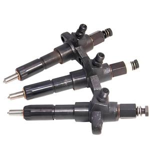 อะไหล่ล้อ หัวฉีดเครื่องยนต์ S00002800+01 D6114ZG5B ผลิตจากโรงงาน - Product Image 1