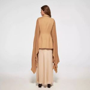 بدلة نسائية جديدة بتصميم ربيعي مع أكمام واسعة جداً على شكل زهرة اللوتس - Product Image 4