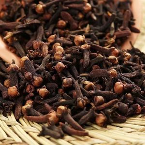 Clous <span class=keywords><strong>de</strong></span> <span class=keywords><strong>girofle</strong></span> séchés d'origine chinoise, triés par Sortex, faible teneur en impuretés, certifiés Halal, épices en gros, distributeur mondial - Product Image 4