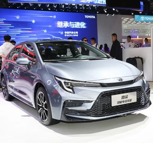SUV intermédiaire 4 roues respectueux de l'environnement Ralink Pure 4 portes 5 places Vitesse 180 km/h 85 kW Grand SUV écologique - Product Image 3