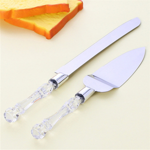 Cortador divisor de pasteles de plástico, juego de servidor profesional, cuchillo de plata y soporte de madera redondo con tapa de bloqueo de tres bordes - Product Image 4