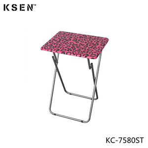 Petite <span class=keywords><strong>table</strong></span> <span class=keywords><strong>pliante</strong></span> au design moderne <span class=keywords><strong>pour</strong></span> les études en plein air et le <span class=keywords><strong>marché</strong></span> de nuit <span class=keywords><strong>pour</strong></span> les repas et l'écriture - Product Image 4