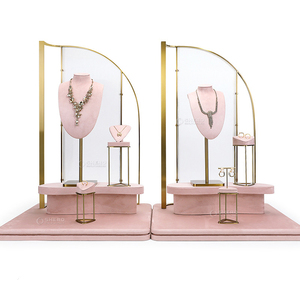 Présentoirs à bijoux roses personnaliser les accessoires de présentation de bijoux de luxe ensemble de présentoir de présentoir de bijoux en bois personnalisé - Product Image 2