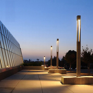 Lampadaire de jardin extérieur en fer LED 2700K blanc chaud doux IP66 à montage encastré avec détecteur de mouvement solaire AC 220V non détachable - Product Image 4