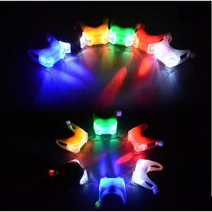 Masques de fête à <span class=keywords><strong>LED</strong></span> avec fonctions lumineuses pour les événements d'Halloween, couvre-visages lumineux colorés, accessoire tendance - Product Image 1