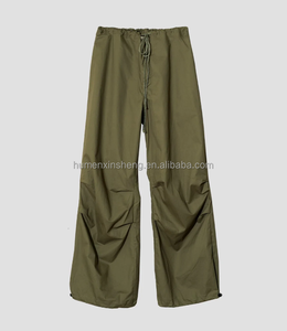 <span class=keywords><strong>Pantalon</strong></span> cargo ample et décontracté unisexe <span class=keywords><strong>vert</strong></span> en polyester et nylon pour hommes et femmes, style <span class=keywords><strong>parachute</strong></span>, personnalisable en gros - Product Image 4
