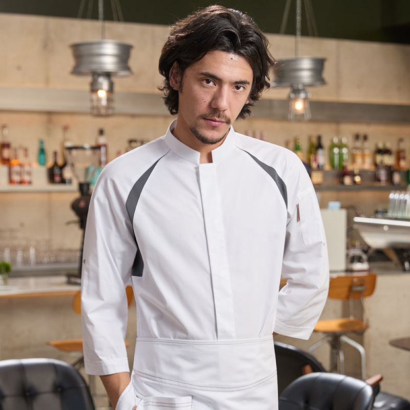 เสื้อสีขาวแขนยาว