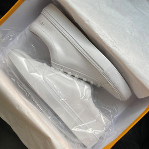 Zapatillas Planas Blancas de Cuero Genuino, Tendencia 2025, Diseño Original Clásico, Estilo Skate, para Caminar - Product Image 3