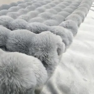 Oem Customized Printing Bubble Faux Rabbit Fur Solid Heavy Blanket Price For Home