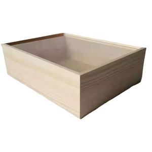 Confezione regalo personalizzata in legno con nome personalizzato con incisione personale piccola scatola media grande con coperchio in vetro e fodera in velluto - Product Image 2