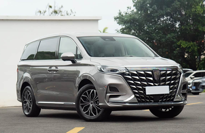 SAIC ROEWE IMAX8 1.5T DMH Konfor Paketi Sunroof 7 Koltuklu MPV Otomatik Klima LED Farlar Uzun Pil Ömrü - Product Image 3