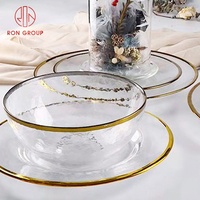 Assiettes de décoration en cristal de verre Transparent pour Banquet de mariage, assiettes de chargeur Transparent à bords dorés, meilleures ventes