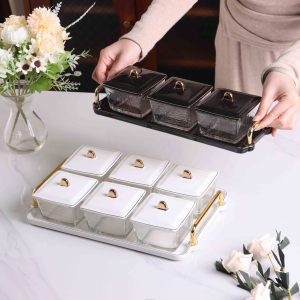 Ensemble d'assiettes à collation en céramique dorée de luxe Plateau carré peint à la main en or véritable avec récipients en verre décoratifs durables - Product Image 2