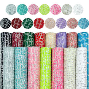 กระเป๋าถือดีไซน์ผ้าหนังเทียมหลากสีลายจระเข้ - Product Image 5