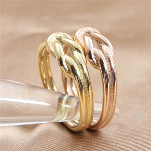 Yunnique – bague en acier inoxydable pour hommes, avec nœud en corde, argent, or, or rose, design géométrique, bijoux cadeau, 24079 - Product Image 1
