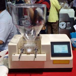 Machine automatique commerciale populaire pour le remplissage de fruits, beignets, gâteaux et pains, avec 1 trémie et 2 aiguilles - Product Image 2