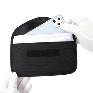 Funda antirrobo para llave de coche Faraday, protección para teléfono móvil con bloqueo de señal, hecha de poliéster duradero - Product Image 4