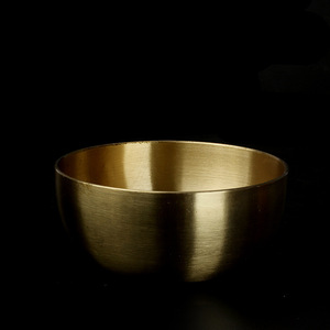 Ensemble de bols chantants tibétains professionnels faits à la main en laiton coloré pour la méditation sonore, l'équilibre des chakras et la purification de l'air - Product Image 3