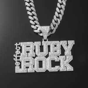 Nuevo Collar con Colgante de Letras de Aleación Creativo y Moderno 2026, Estilo Hiphop, Collares para Hombre, Joyería de Moda al por Mayor - Product Image 2
