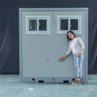 Cabine de toilette double moderne en panneaux sandwich écologiques, étanche et portable, pour usage en salle de bain