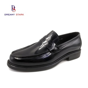 Chaussures Homme Classiques en Cuir Verni de Haute Qualité, Modèle Dreamy Stark, Couleur Personnalisée, à Enfiler, avec Semelle en Caoutchouc, Idéales pour le Bureau et les Mariages - Product Image 1