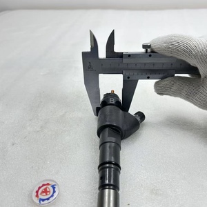 Injecteur de carburant D7E D6E 20798114 20798683 0445120067 0445120066 pour excavatrice EC210B - Product Image 3