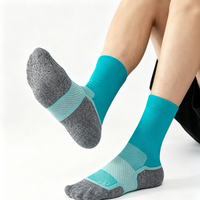 Chaussettes de baseball brodées en 3D avec logo personnalisé, chaussettes de sport de haute qualité, chaussettes de sport tricotées rembourrées pour les clubs sportifs