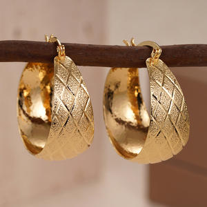 E4476 Orecchini a Cerchio in Oro per Donna, Gioielli Classici Placcati Oro per Uso Quotidiano - Product Image 6