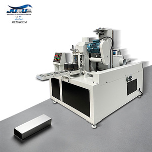 Machine à polir les tubes carrés en acier inoxydable - Polissage simultané des 4 côtés en une seule passe - Product Image 1