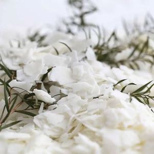 Copos de cera de soja hechos a mano para hacer velas para bodas y regalos Velas de Pilar directamente del fabricante - Product Image 4