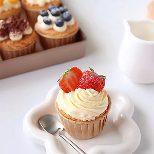 Trendz Tùy Chỉnh Dùng Một Lần Cấp Thực Phẩm Sọc Giấy Nướng Bánh Ly Phân Hủy Sinh Học Pleated Rige Giáng Sinh Bánh xốp Cốc Giấy Cho Bánh - Product Image 2